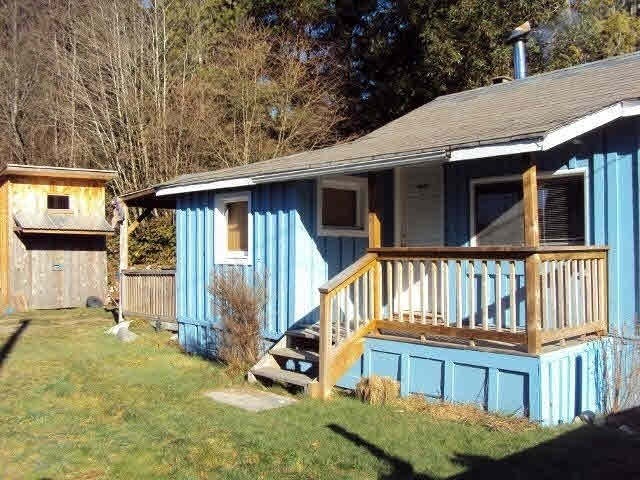 4604 WHITAKER ROAD - Sechelt District House/Single Family for sale, 2 Bedrooms (R2420120)