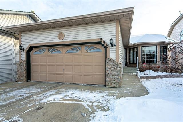 355 HIDDEN VALE PL NW - Hidden Valley Detached, 5 Bedrooms (C4282309)