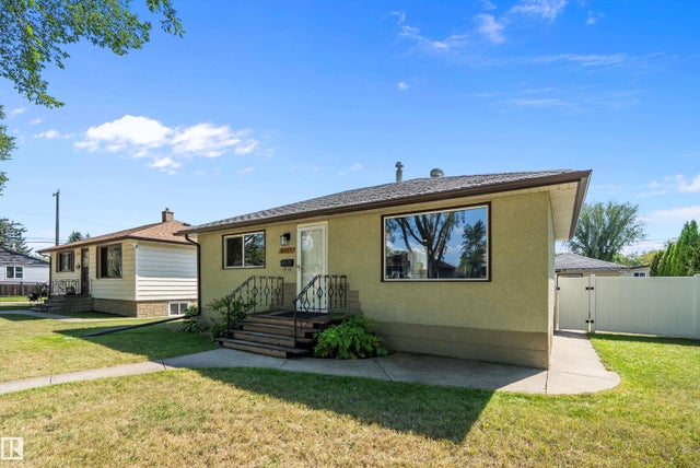4405 116 AV NW - Beverly Heights Detached Single Family for Sale, 2 Bedrooms (E4454935)
