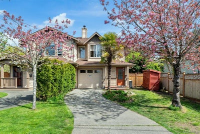 477 Sturdee St - Es Saxe Point Half Duplex for Sale, 3 Bedrooms (988032)