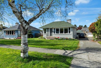 3178 Rutledge St - Vi Mayfair Single Family Residence for Sale, 4 Bedrooms (994504)