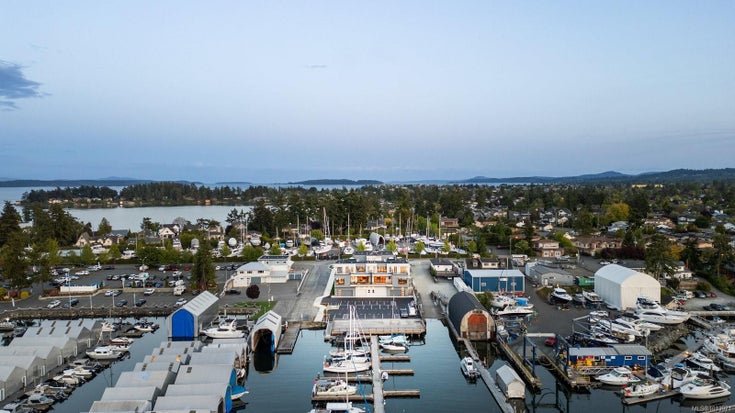 201 - 2270 Harbour Rd - Si Sidney North-East Condo Apartment for Sale, 4 Bedrooms (1013971)