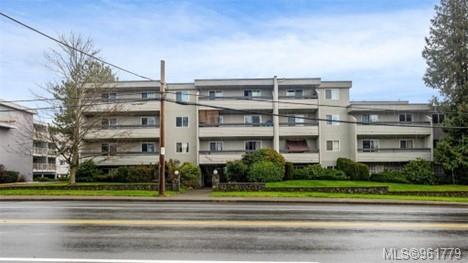 410 3235 Quadra St - SE Maplewood Condo Apartment, 2 Bedrooms (961779)