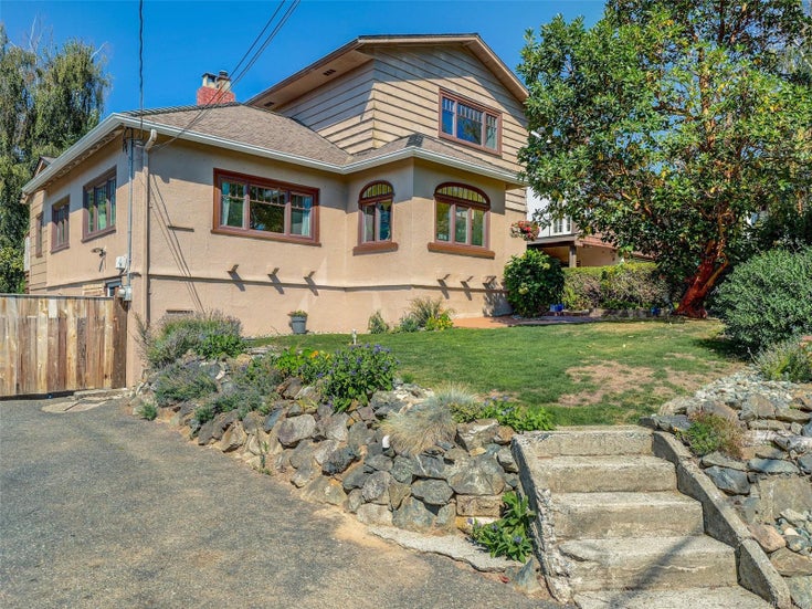 2816 Colquitz Ave - SW Gorge Single Family Residence, 4 Bedrooms (972996)