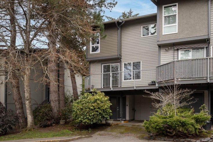 558 Carnation Pl - SW Tillicum Townhouse for Sale, 3 Bedrooms (992690)
