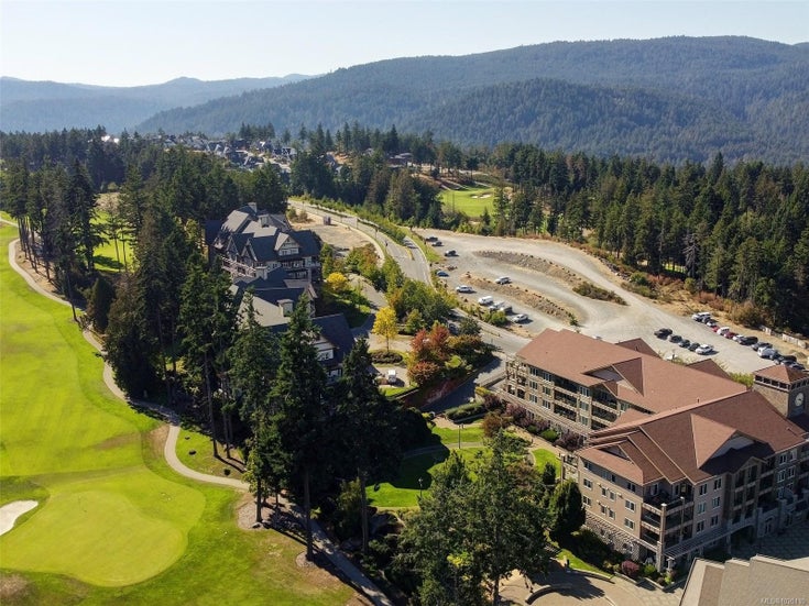 401 - 1335 Bear Mountain Pkwy - La Bear Mountain Condo Apartment for Sale, 2 Bedrooms (1020110)