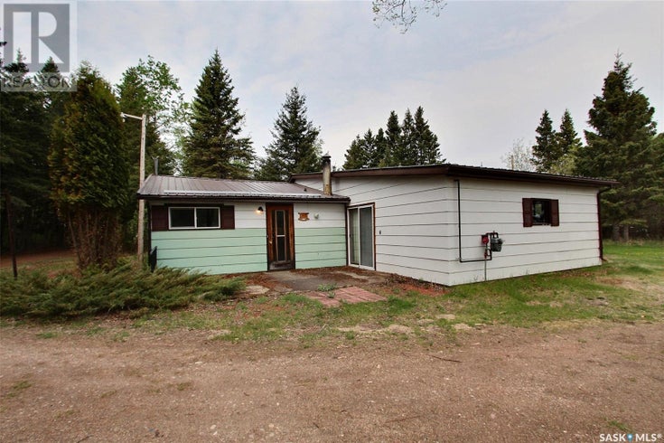 Spruce Home Acreage - Buckland Rm No 491 House for sale, 2 Bedrooms (SK890420)