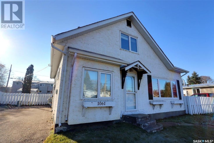 1061 7th STREET E - Prince Albert House for sale, 4 Bedrooms (SK893247)