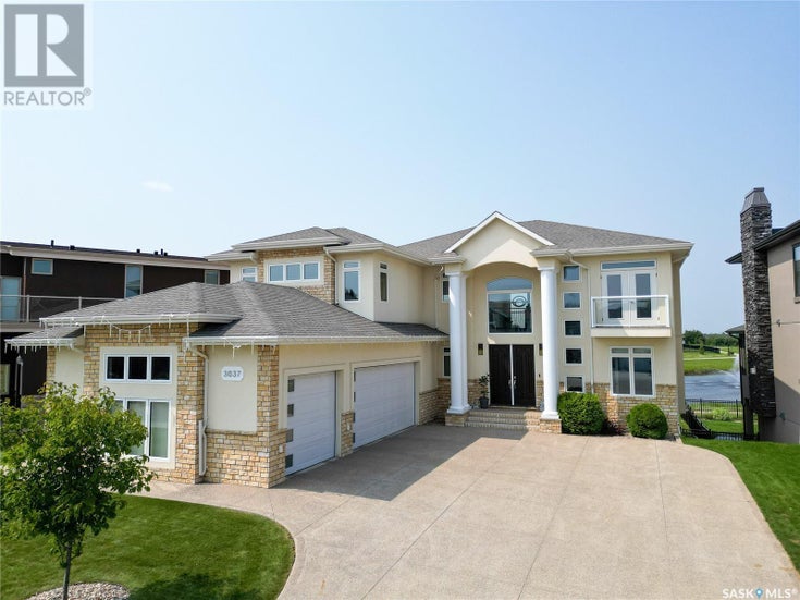 3037 Lakeview DRIVE - Prince Albert House, 5 Bedrooms (SK996719)