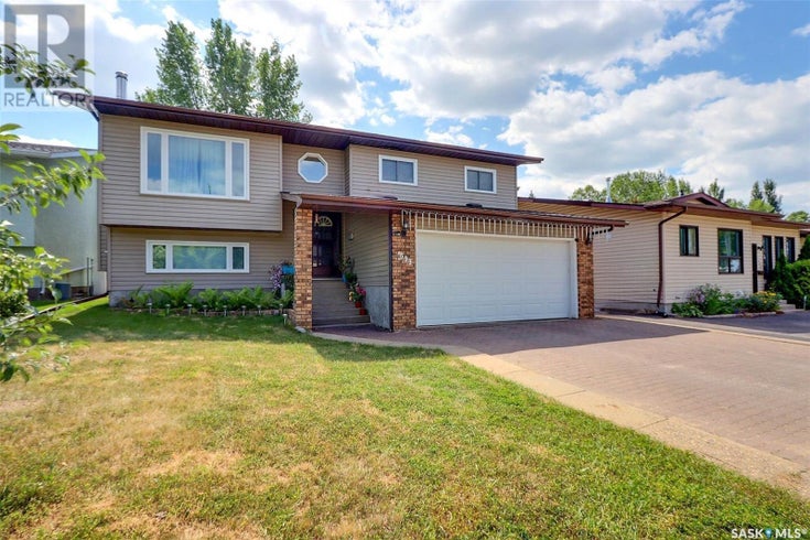 1699 Allbright CRESCENT - Prince Albert House for Sale, 5 Bedrooms (SK014208)