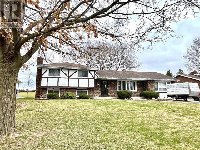 30 LILLIAN STREET - Wallaceburg for Sale, 3 Bedrooms (25005762)