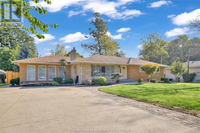 79 Lynnwood AVENUE - Chatham House for Sale, 5 Bedrooms (25012394)