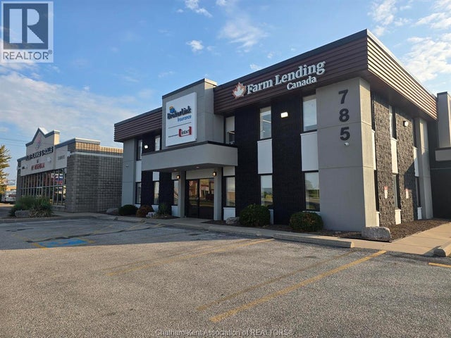 785 ST CLAIR STREET STREET - Chatham for Sale(25019449)