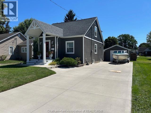 48 tweedsmuir AVENUE East - Chatham House for Sale, 5 Bedrooms (25021550)