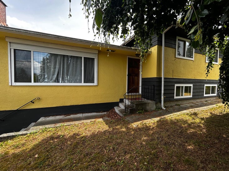 9678 Princess Drive - Royal Heights Single Family Residence for Sale, 5 Bedrooms (R3030040)