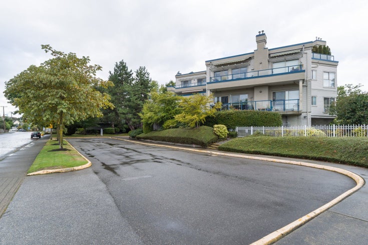205 4733 W RIVER ROAD - Ladner Elementary Apartment/Condo for sale, 2 Bedrooms (R2323409)