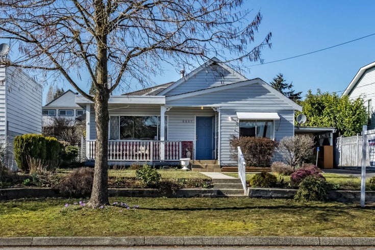 2227 EDINBURGH STREET - Connaught Heights House/Single Family for sale, 3 Bedrooms (R2348644)