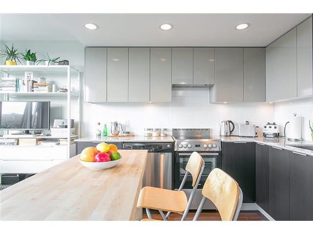 712 445 W 2nd Avenue - False Creek Apartment/Condo for sale(V1090164)