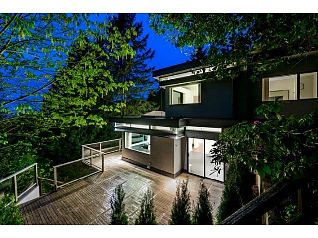 North Shore Real Estate: 4125 Burkeridge Place, West Vancouver