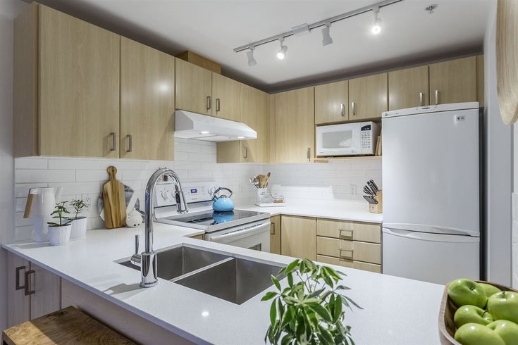 1104 121 W 15TH STREET - Central Lonsdale Apartment/Condo for sale, 1 Bedroom (R2168645)