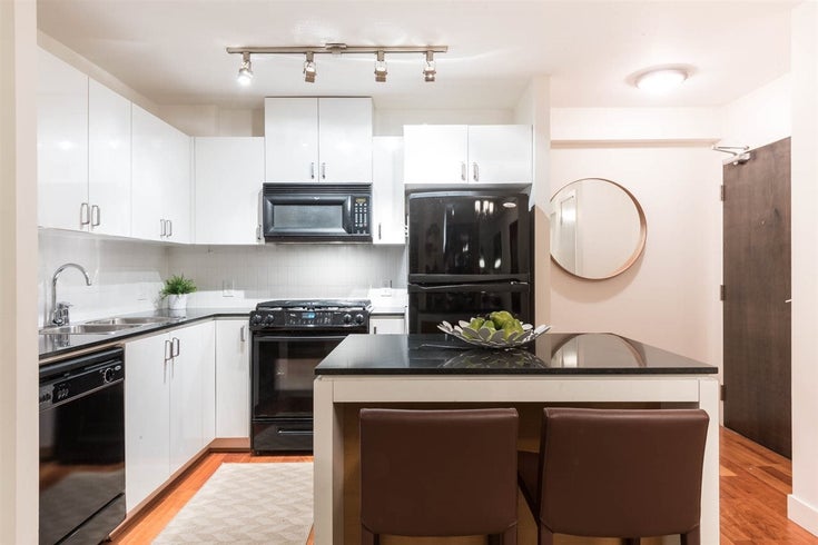 908 151 W 2ND STREET - Lower Lonsdale Apartment/Condo for sale, 1 Bedroom (R2193018)
