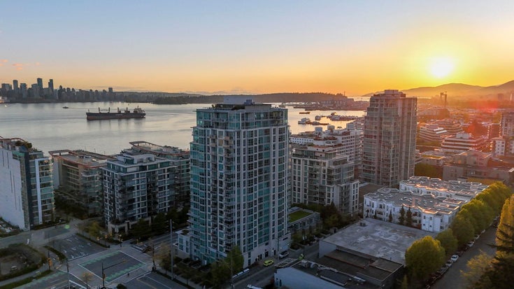 2102 - 188 E Esplanade Street - Lower Lonsdale Apartment/Condo for Sale, 1 Bedroom (R3073103)