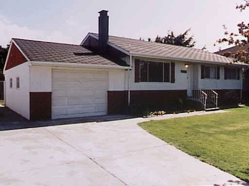 5052 59a Street - Hawthorne House/Single Family, 3 Bedrooms (V039714)