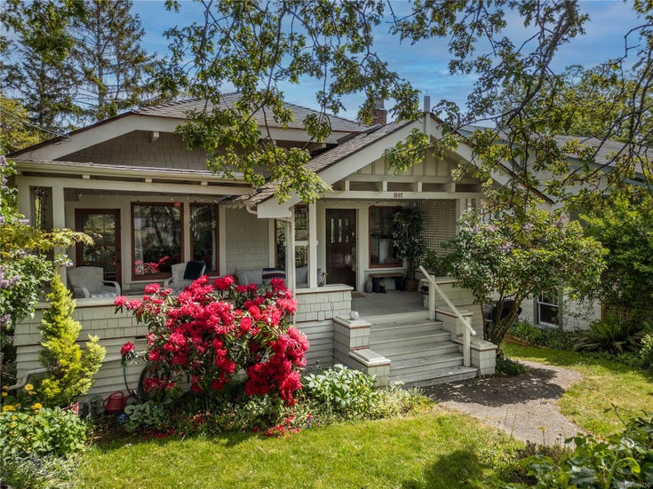 1007 Amphion St - Vi Fairfield East Single Family Residence for Sale, 6 Bedrooms (999750)