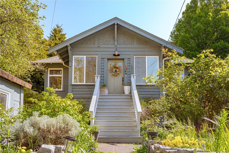 2921 Prior St - Vi Mayfair Single Family Residence for Sale, 4 Bedrooms (1003634)