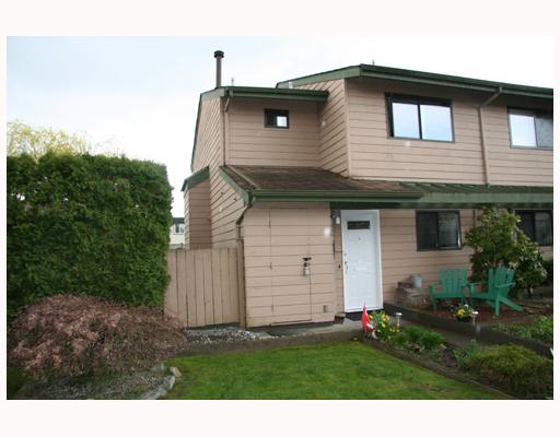 4999 57TH ST - Hawthorne Townhouse, 3 Bedrooms (V696109)