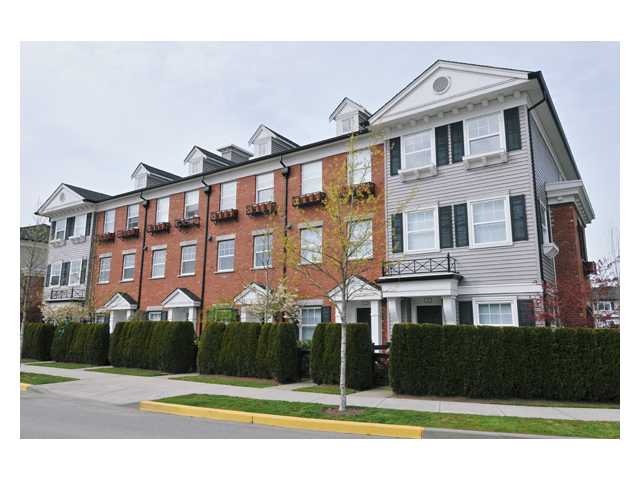 # 33 11067 BARNSTON VIEW RD - South Meadows Townhouse, 2 Bedrooms (V851937)