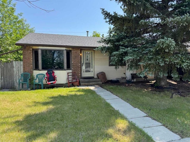 6060 Madigan Drive NE - Marlborough Park Detached for Sale, 5 Bedrooms (A2234032)
