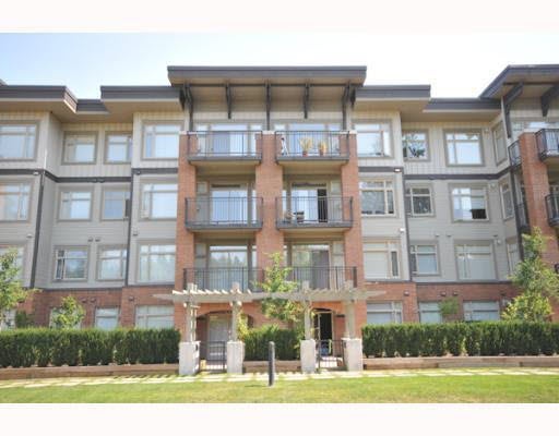 215 2250 Wesbrook Mall - University VW Apartment/Condo, 2 Bedrooms (V795455)