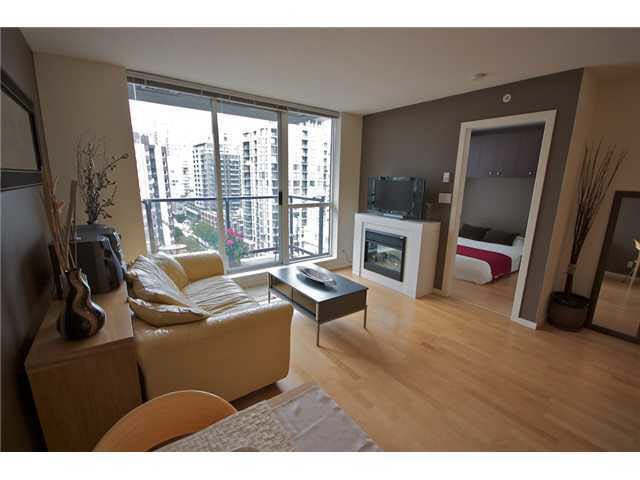 1203 1155 Seymour Street - Downtown VW Apartment/Condo for sale, 1 Bedroom (V833888)
