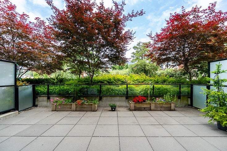 218 - 725 Marine Drive - Harbourside Apartment/Condo, 2 Bedrooms (R3017414)