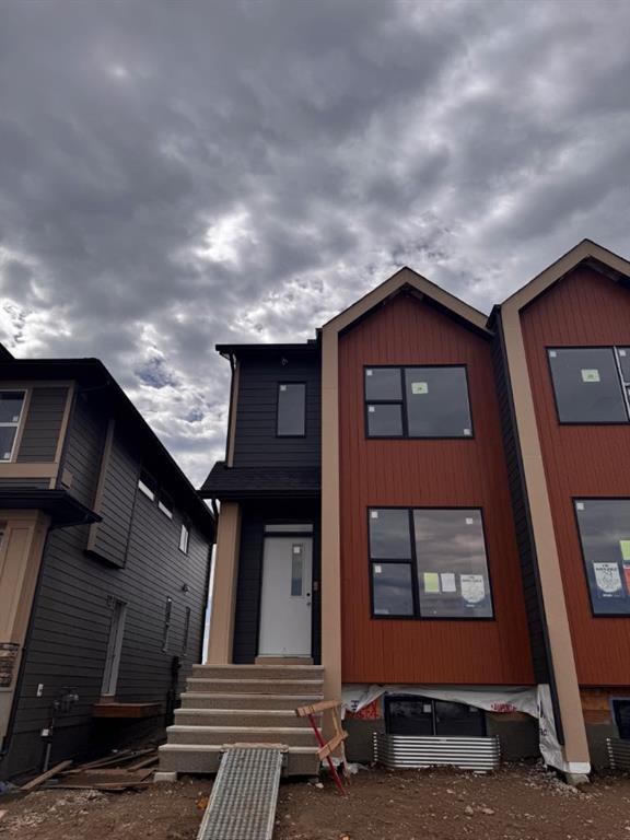 25 Setonvista Gate SE - Seton Semi Detached (Half Duplex) for Sale, 3 Bedrooms (A2244432)