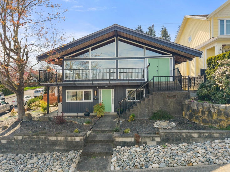 822 Burnaby Street - The Heights NW Single Family Residence for Sale, 4 Bedrooms (R2992633)