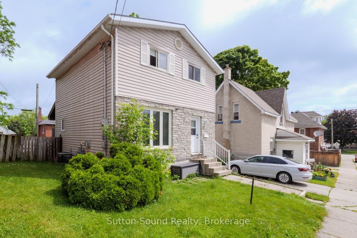 428 11th A Street W - Owen Sound Detached for Sale, 3 + 1 Bedrooms (X12238878)