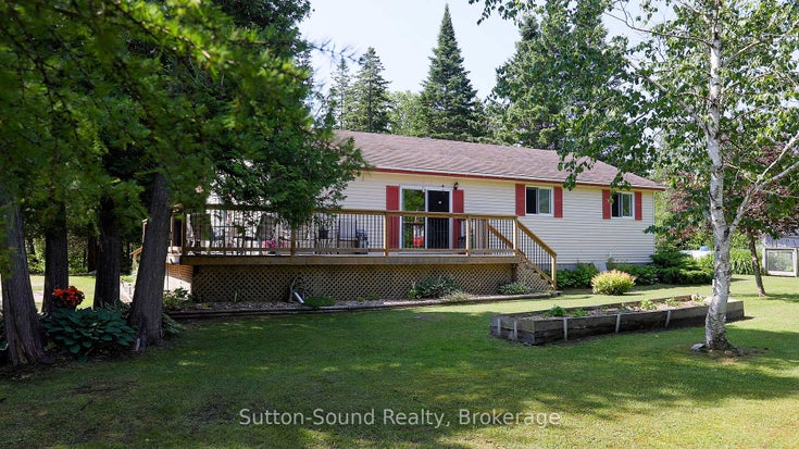 27 Whiskey Harbour Road - Northern Bruce Peninsula Detached for Sale, 4 Bedrooms (X12263310)