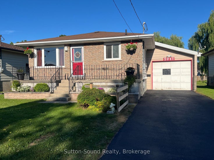 2041 8th Avenue E - Owen Sound Detached for Sale, 3 Bedrooms (X12299181)