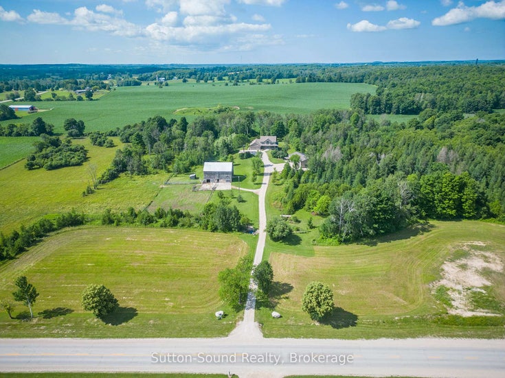 802677 Grey 40 Road - Chatsworth Farm for Sale, 3 Bedrooms (X12332968)