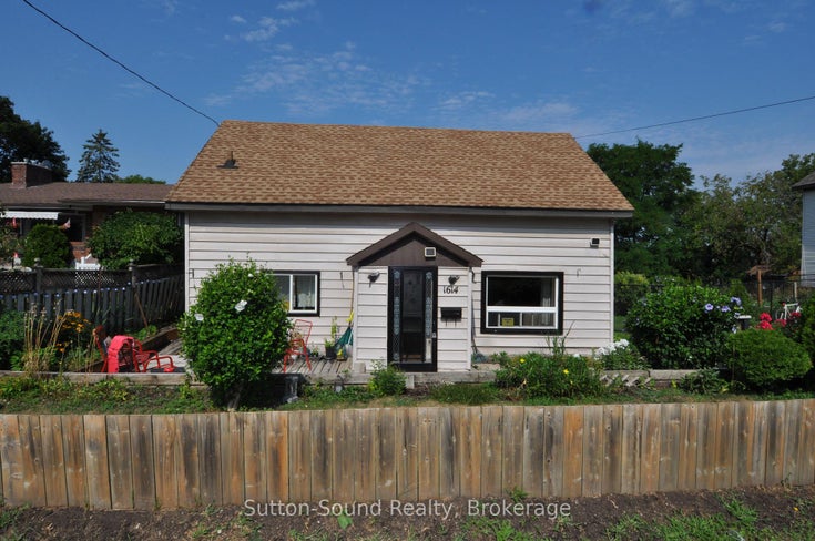 1614 3rd Avenue E - Owen Sound Detached for Sale, 3 Bedrooms (X12336729)