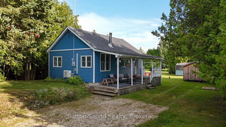 871 Pike Bay Road - Northern Bruce Peninsula Detached for Sale, 2 Bedrooms (X12400301)