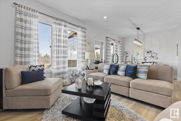 82 MEADOWLINK CM - McLaughlin_SPGR Detached Single Family for Sale, 3 Bedrooms (E4432682)
