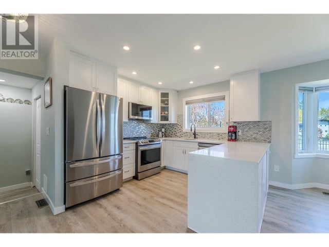 10105 Prairie Valley Road - Summerland House for Sale, 3 Bedrooms (10343436)