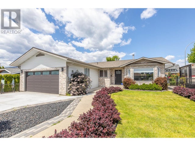 2357 CORNWALL Drive - Penticton House for Sale, 3 Bedrooms (10350762)