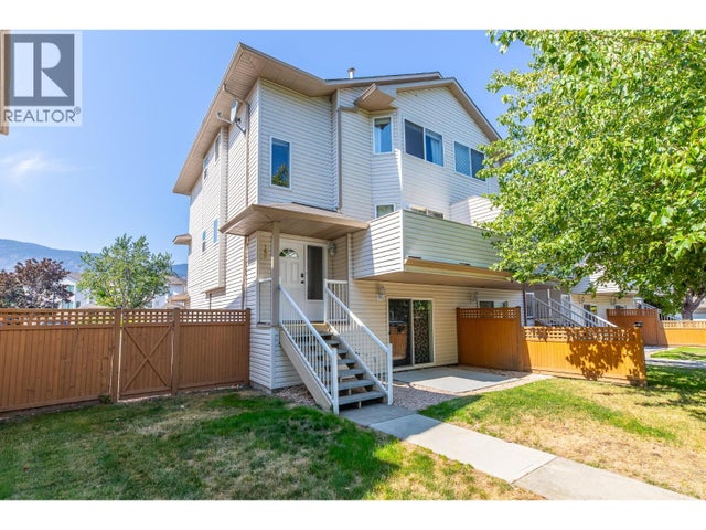 3153 Paris Street Unit# 160 - Penticton Row / Townhouse for Sale, 3 Bedrooms (10360894)