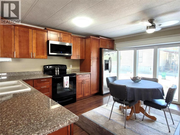 7105 North Fork Road Unit# 15 - Grand Forks Manufactured Home for Sale, 2 Bedrooms (10359588)