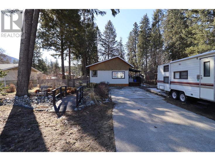 59 CARLSON Road - Christina Lake Manufactured Home for Sale, 2 Bedrooms (10339604)