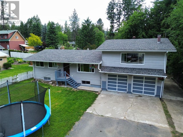 1675 CHANDLER Road - Christina Lake Manufactured Home for Sale, 4 Bedrooms (10350859)